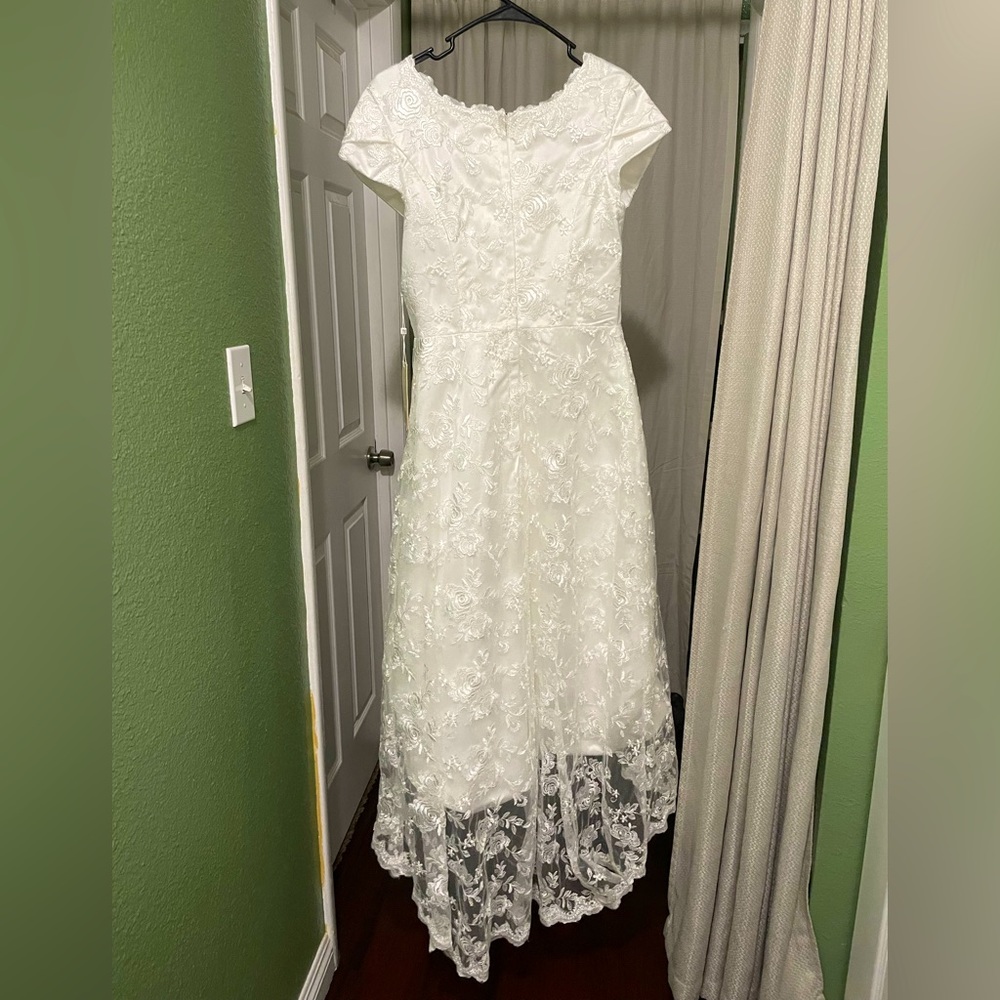 Never worn, Size 10, TS Couture, Lace Dress